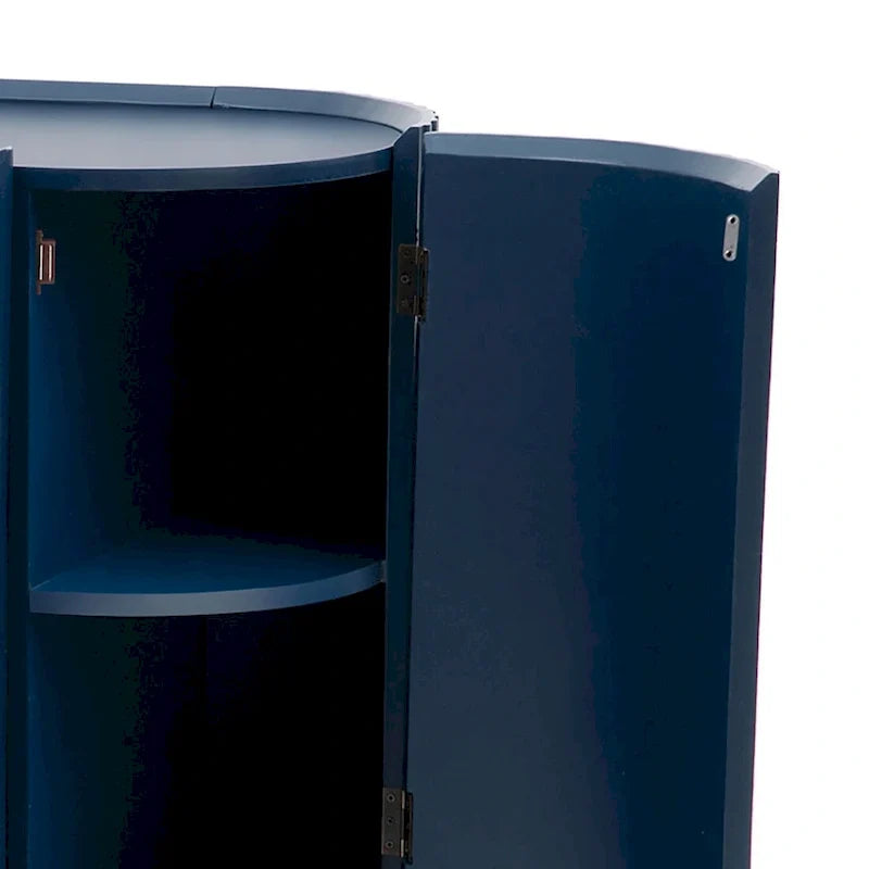 Aparador moderno y elegante de madera con puertas de rayas verticales