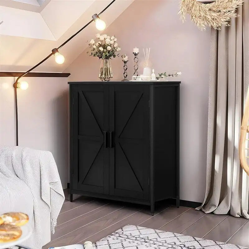 Armario de almacenamiento estilo granja con puerta de granero negra